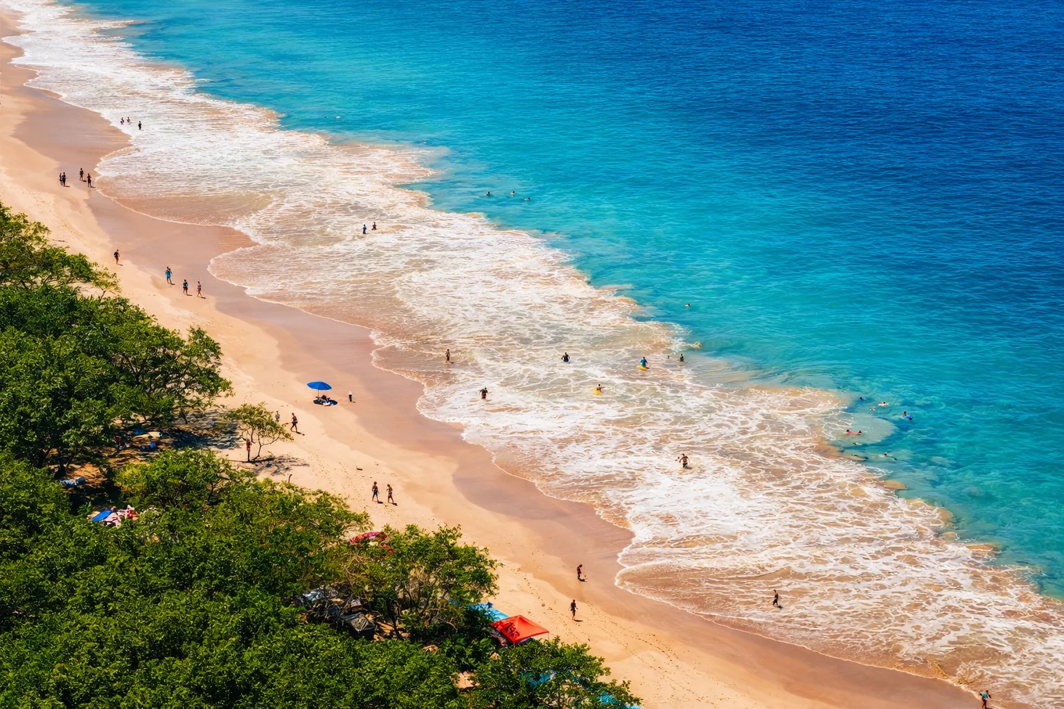 Playa prístina de Costa Rica cerca de Arcadia Brasilito